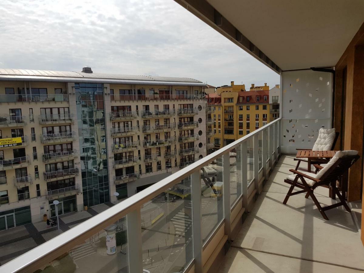 Oisin Wroclaw Apartamento Exterior foto