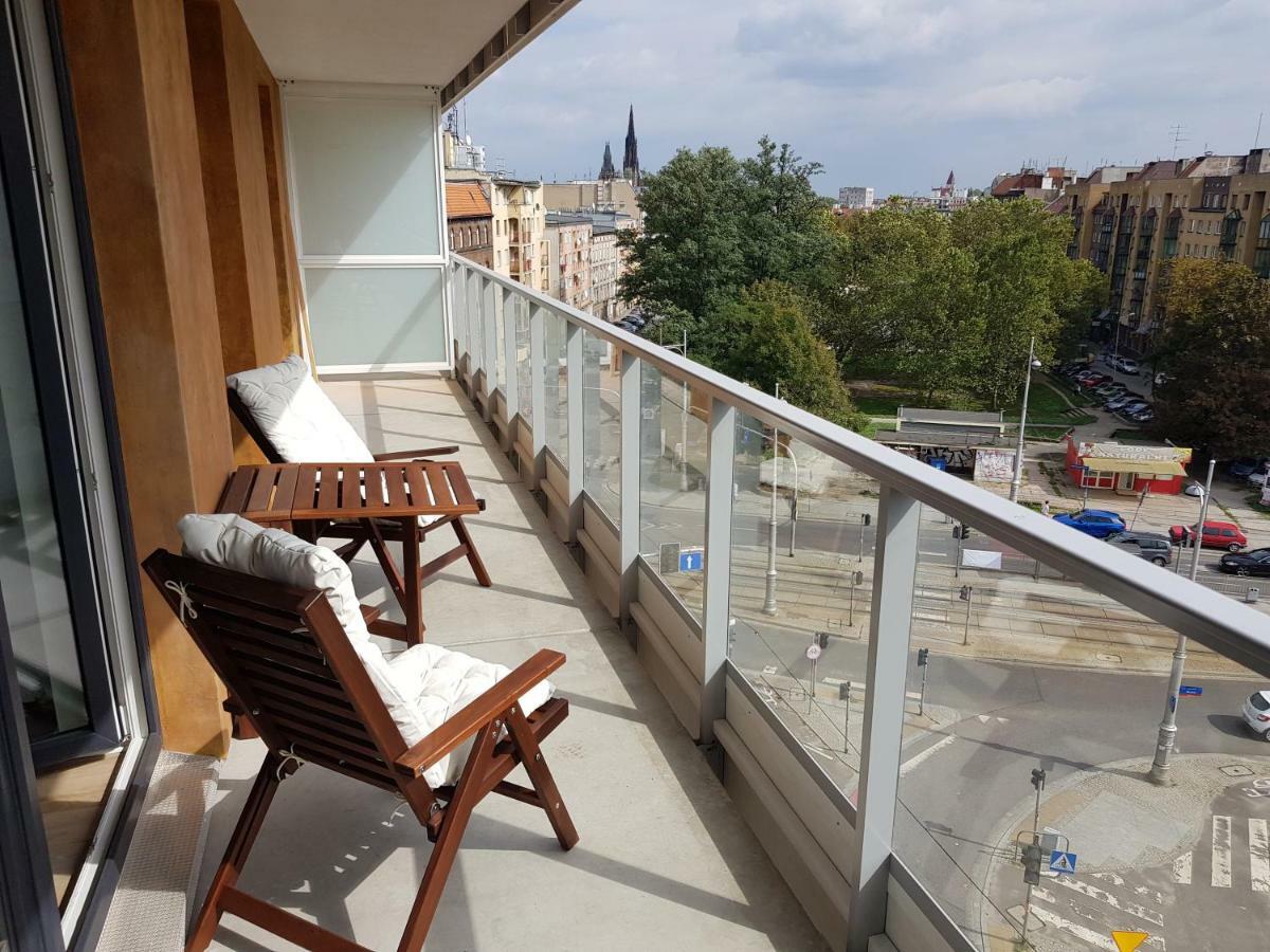 Oisin Wroclaw Apartamento Exterior foto